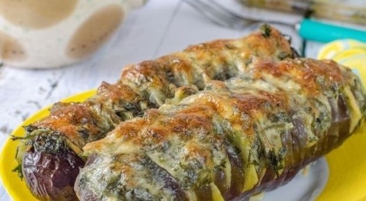 Ароматные запечённые баклажаны с картошкой под сырной корочкой