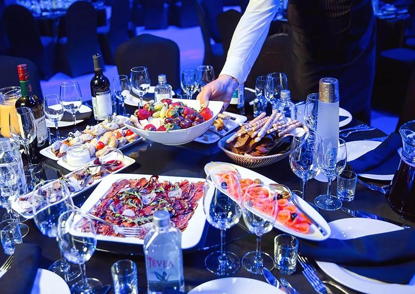 ��� ��������� �������� �����: ������� etiket � ��������� ����������