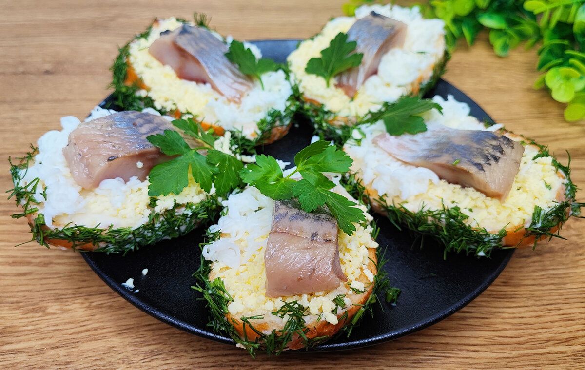 Купеческие бутерброды: хит новогоднего стола, который восхитит гостей