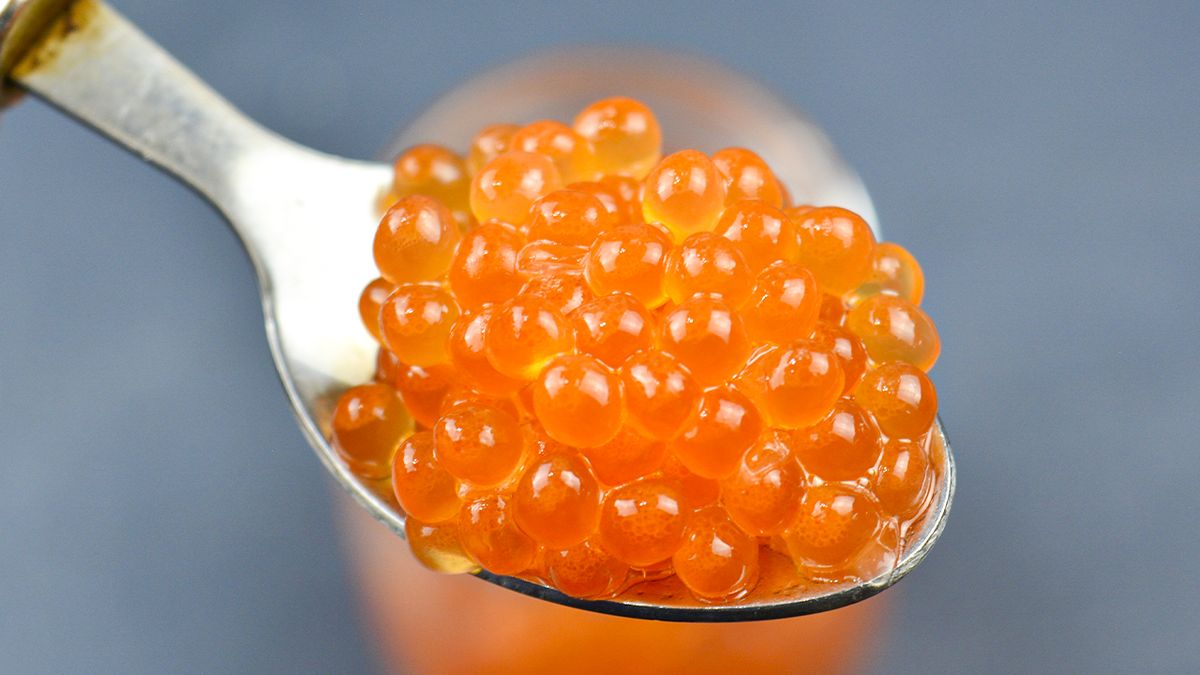 Как украсить праздничный стол оригинальными бутербродами с красной икрой