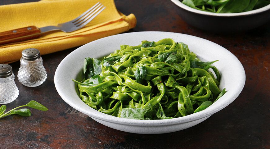 Как приручить цвет и вкус: готовим зеленую лапшу дома