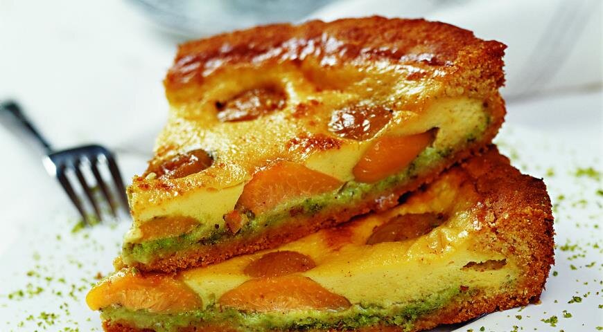 Нежный пирог со сливами, который украсит ваш стол