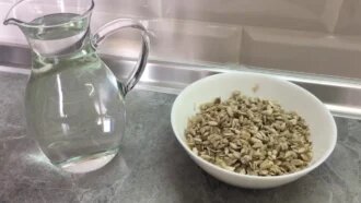 Легкое летнее наслаждение: овощная окрошка на воде без лишних калорий