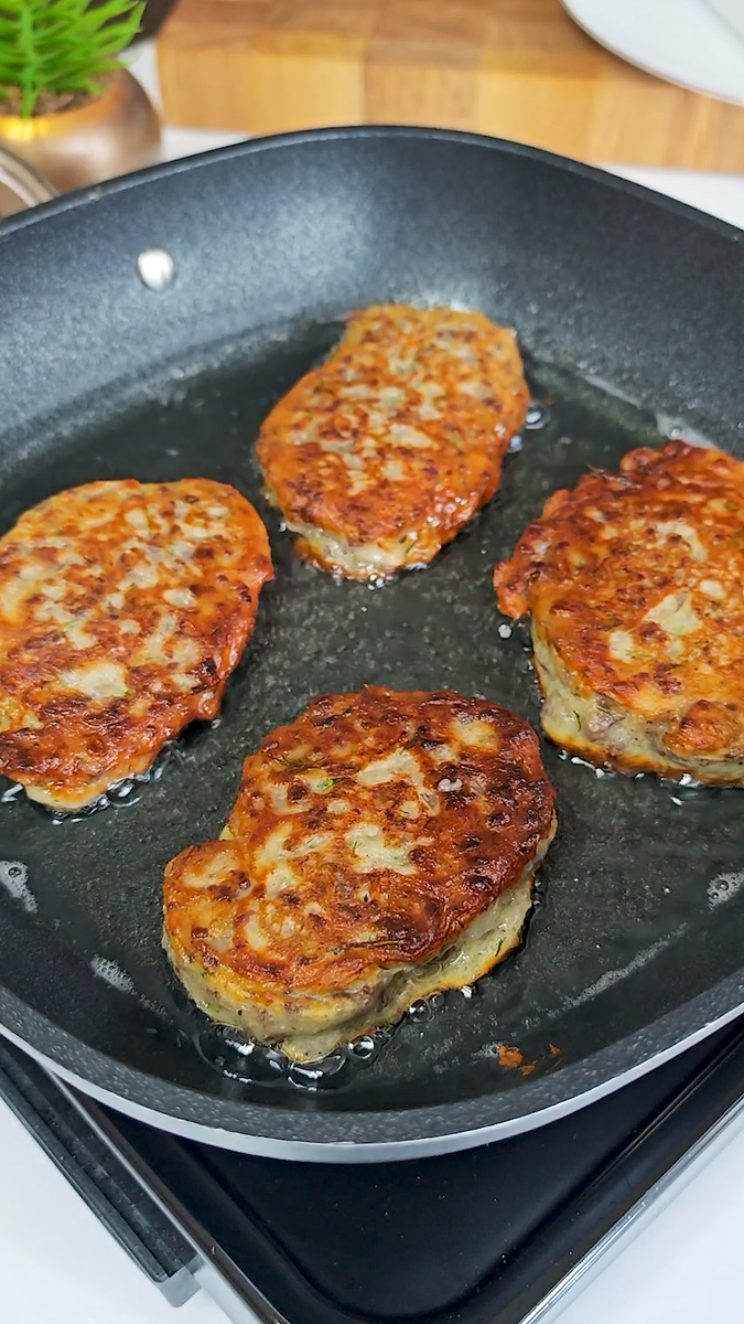 Пирожки на кефире: уютный вкус детства, который хочется повторять