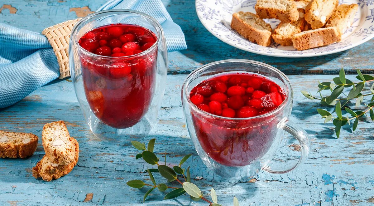 Компот из клюквы и брусники: универсальный напиток для любого сезона