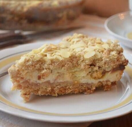 Овсяный пирог с творогом и яблоками