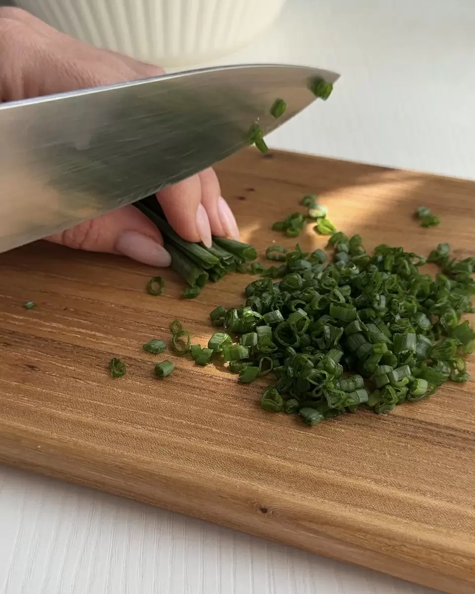 Как удивить близких легким и вкусным салатом без майонеза?