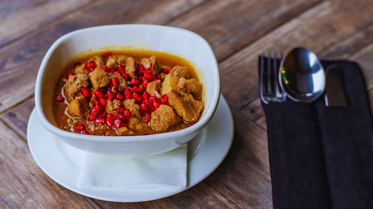 Говядина с гранатом: вкус, оживляющий семейные традиции